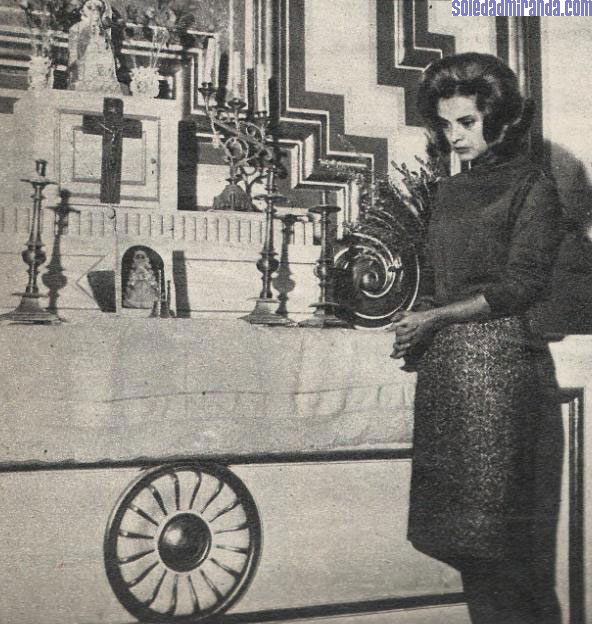 per10lect-1-15-65b.jpg - Lecturas, January 1965:  in the chapel of the Las Ventas bullring