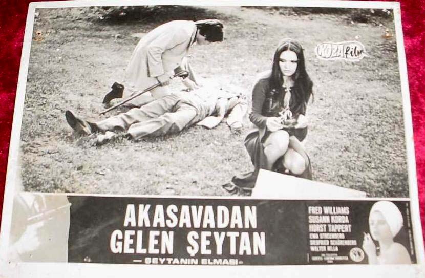 017tlob.jpg - Devil Came From Akasava Turkish lobby card